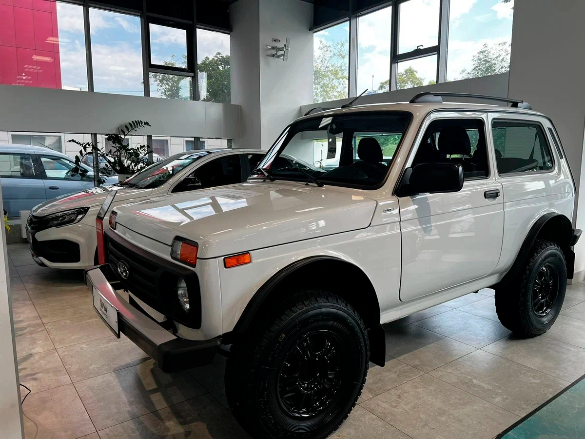 Lada Niva Legend Bronto с автосалона по цене от 743 000 рублей